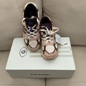 “NWT” Adidas Bad Bunny (Boy) Sneakers Size 3